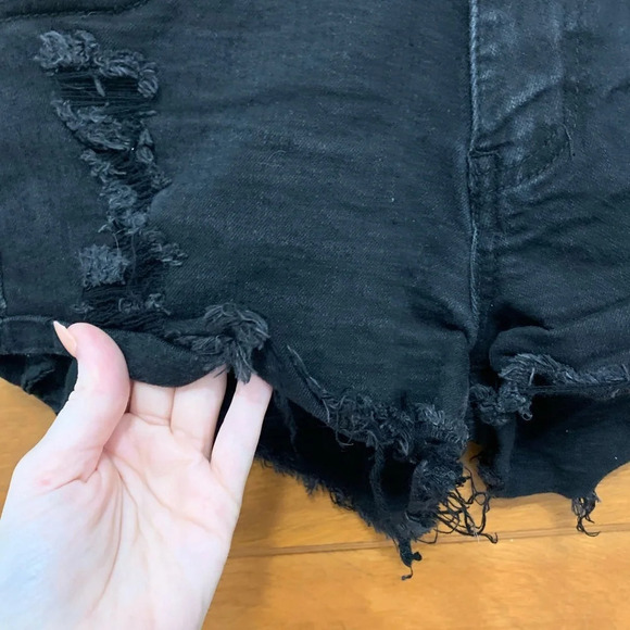 KanCan Distressed Denim Shorts - Picture 3 of 6